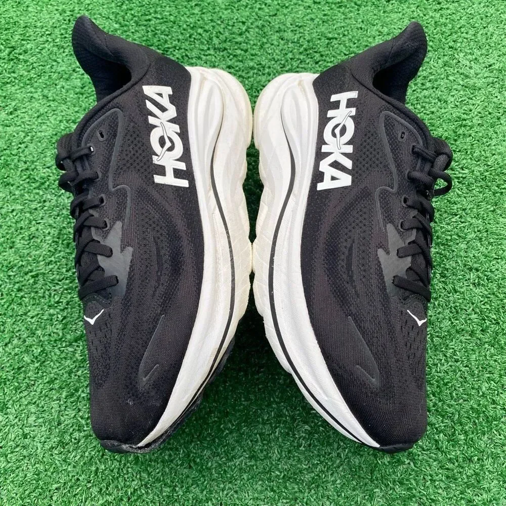 HOKA ONE ONE CLIFTON 10 - Women’s Running Shoes - SIZE 9.5B